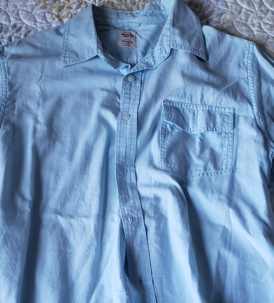 Short sleeve cotton pale blue button up.